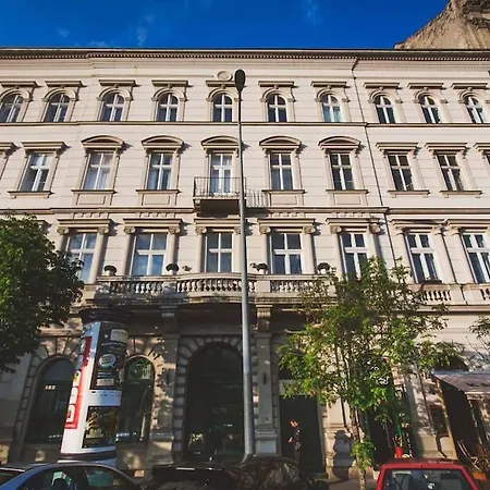 Apartment Riverside Center, 5th District Budapest