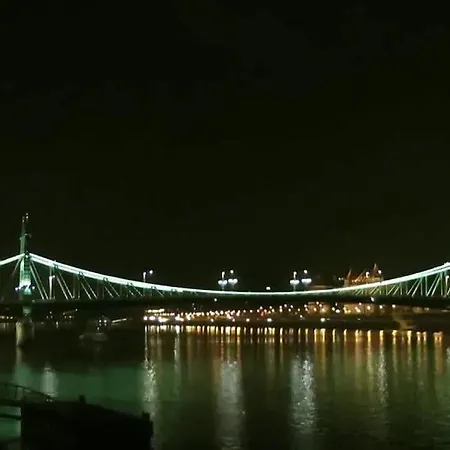 Riverside Center, 5th District