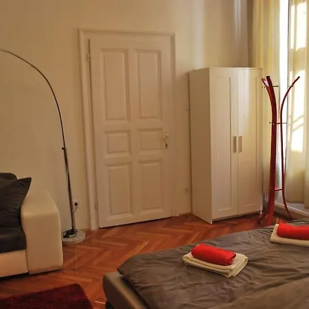 Apartman Riverside Center, 5th District